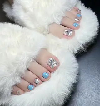 ネイル UMI ネイルサロン新宿🎀のネイルデザイン