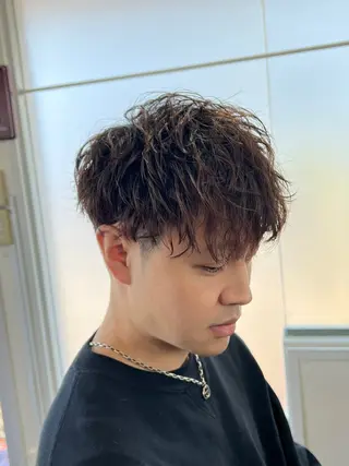 ショート カラー メンズ 小松崎 翔太のヘアスタイル