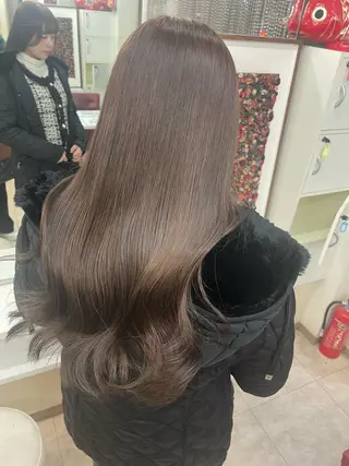 ロング SEAM アキホのヘアスタイル
