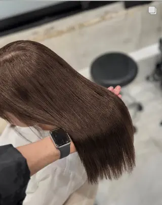 セミロング レイヤー/グレージュ 渋谷表参道/小森波琉のヘアスタイル