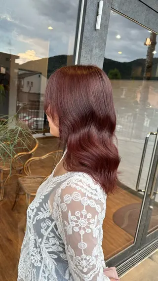 ロング カラー 鵜飼 真伍のヘアスタイル