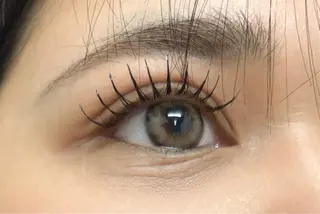 マツエク・マツパ the laughter/The bleach所属・橋元 佳奈のマツエク・マツパデザイン