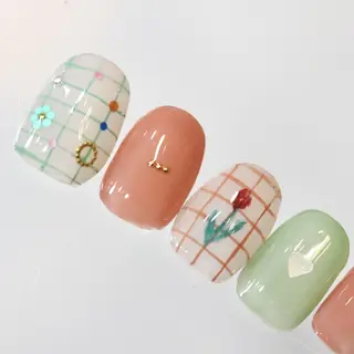 ネイル こまつ やよいのネイルデザイン