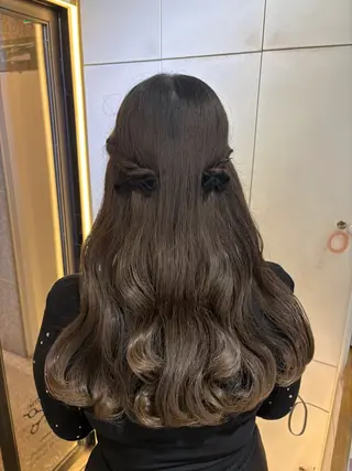 ロング ヘアアレンジ 梅田/透明感カラー 🤍narumiのヘアスタイル