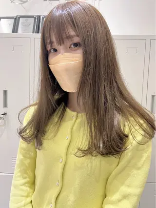 ロング 透明感カラー👑 井上美乃里のヘアスタイル