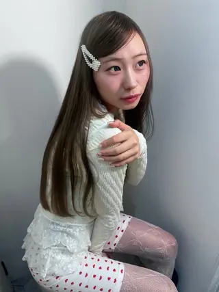 ロング カラー ness 一花のヘアスタイル