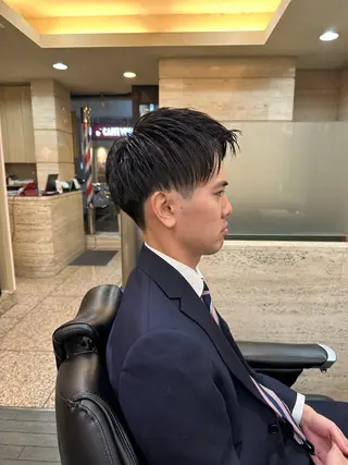 ショート メンズ タカハシ タクミのヘアスタイル