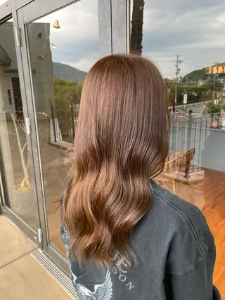 ロング カラー 鵜飼 真伍のヘアスタイル