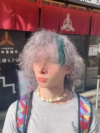 ショート カラー ナリキ/ダブルカラー /ダブルカラーモデルのヘアスタイル