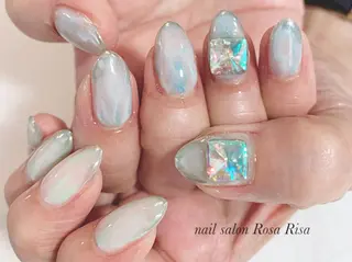 ミディアム ネイル ネイルスタジオ シェイクユアハンズのネイルデザイン