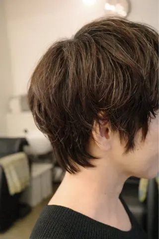 パーマ ミタニ ナギサのヘアスタイル