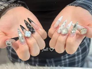 ネイル Julli ジュリのネイルデザイン