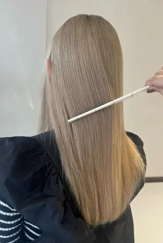ロング カラー 艶カラー 🩵NATSUKIのヘアスタイル