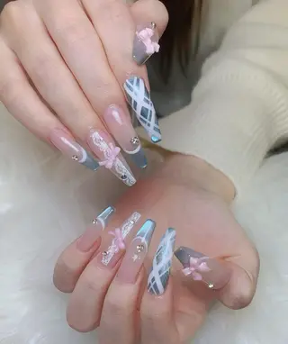 ネイル ヒユ ヒヨリのネイルデザイン