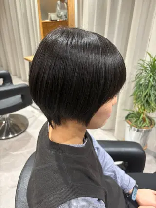 ショート aina / n.w.hのヘアスタイル