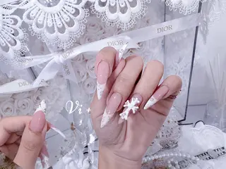 ネイル ✨Nailsalon Vi+✨のネイルデザイン