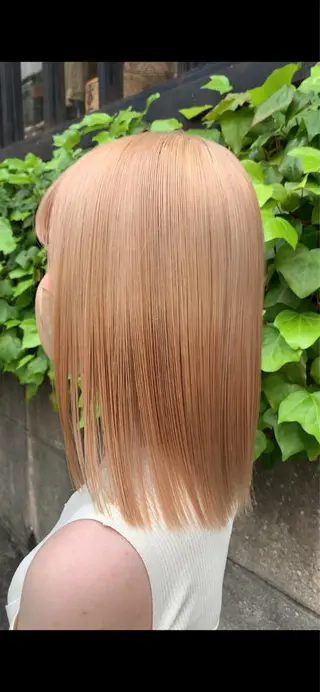 セミロング カラー れい🫧 ハイトーン特化のヘアスタイル
