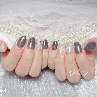 ネイル 🦋 Queenieのネイルデザイン