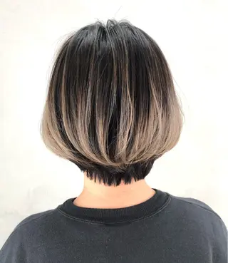 ショート カラー カラーモデル募集中 美容室ハピスのヘアスタイル