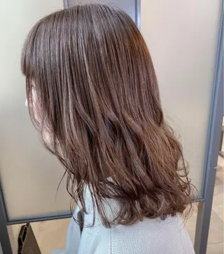 セミロング カラー 【透明感、艶髪】西村 有司のヘアスタイル