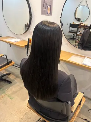 ロング 聖菜/ hina /レイヤー/艶カラーのヘアスタイル