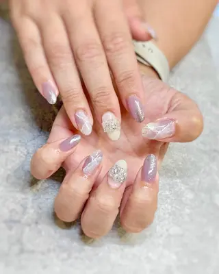 ネイル DEHARA MAKIKOのネイルデザイン