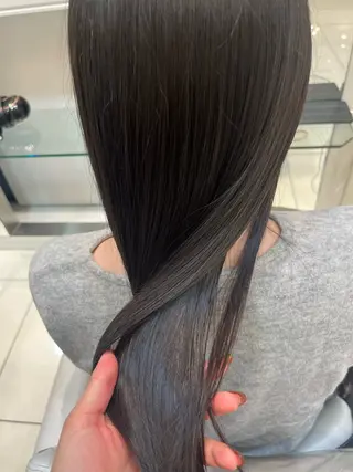 ロング カラー Above /yoshimiのヘアスタイル