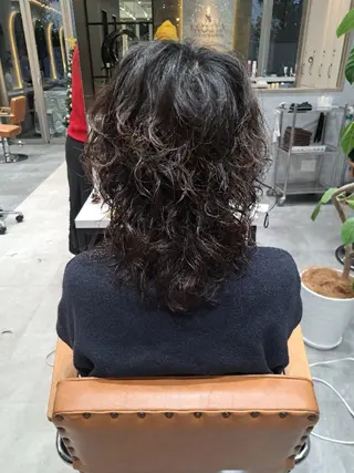 ミディアム 関口 知佳のヘアスタイル