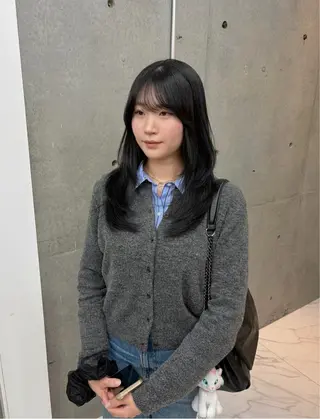 セミロング レイヤーカット/ ハッシュカット/草田のヘアスタイル