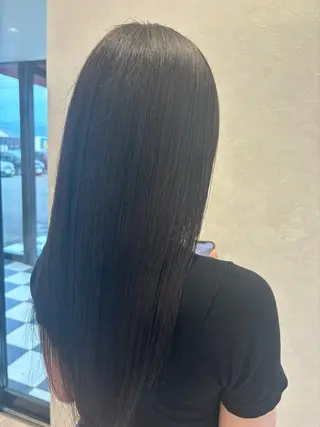 カラー 前田 藍央のヘアスタイル