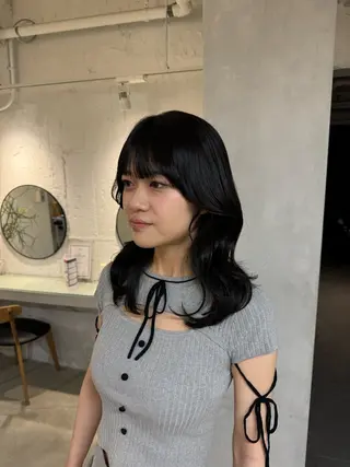 セミロング 新宿/顔周りカット +レイヤー=しずく♩のヘアスタイル