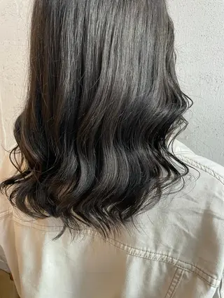 ミディアム カラー hisano / ハイトーン･透明感のヘアスタイル