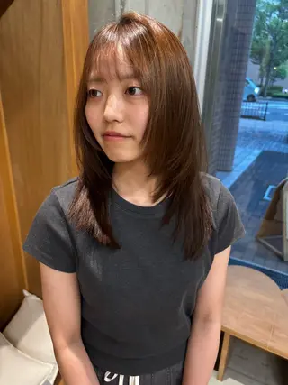 セミロング タケ/ボブカット ブリーチモデルのヘアスタイル