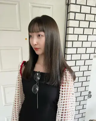 セミロング まろやか透明感カラー ♡MANAのヘアスタイル