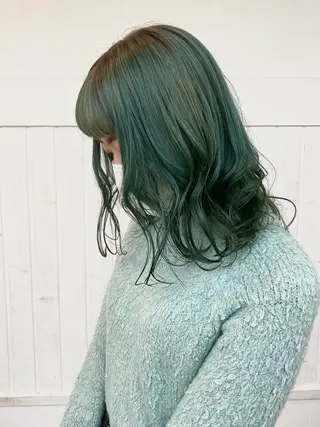 セミロング カラー ☀️透明感color KURO☀️のヘアスタイル