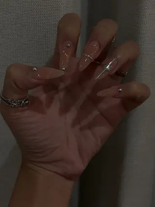 ネイル MQueen ネイルサロンのネイルデザイン