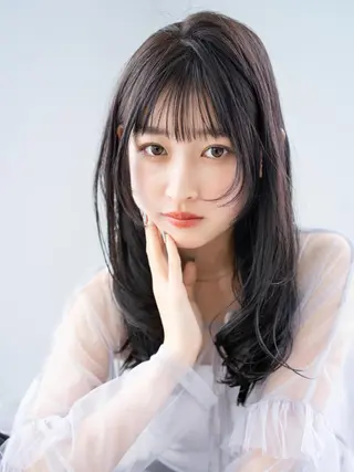 ミディアム 【EIGHT札幌】 HONOKAのヘアスタイル