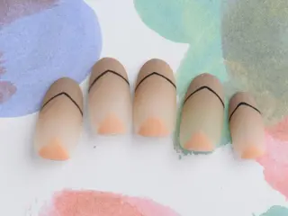 ネイル mano nella manoのネイルデザイン