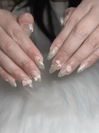 Annailsalon所属・アキ ちゃんのネイルデザイン