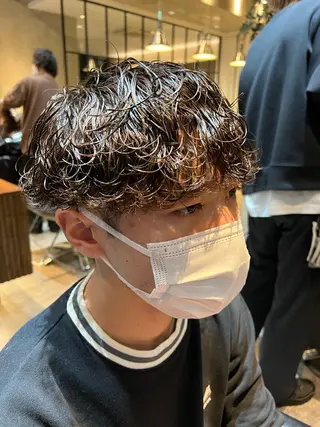 ショート パーマ メンズ 波巻きスパイラルパー マ/シャドウパーマ駿のヘアスタイル