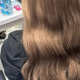 ロング カラー ヘアアレンジ 🌟🍒ハイトーン 韓国ヘア/ユウミのヘアスタイル