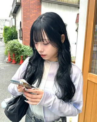 ロング ササキカズマ〻透明感 〻色落ち〻赤み消しのヘアスタイル