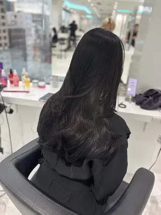 ロング カラー 流行りの透明感カラー ×縮毛矯正🤍ユウのヘアスタイル