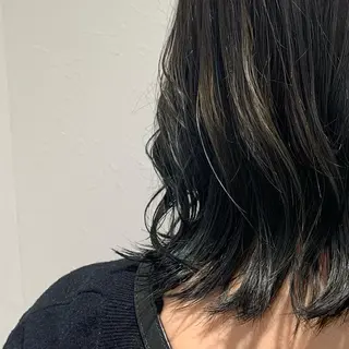 セミロング カラー shiho .のヘアスタイル