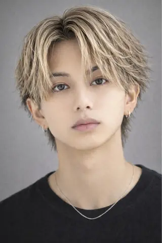 ミディアム カラー パーマ メンズ メンズNo.1美容師 Coshoのヘアスタイル