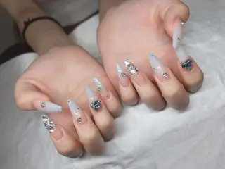 ネイル Lee Nailsのネイルデザイン