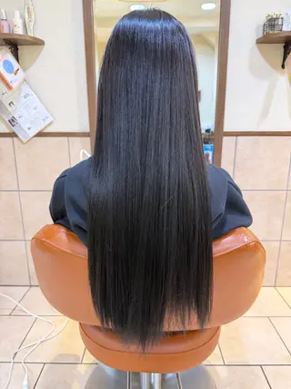 ロング カラー 井上 琉菜のヘアスタイル
