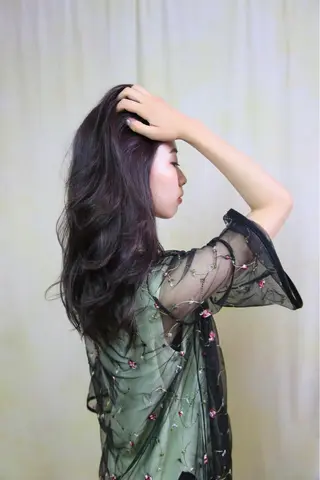 ロング カラー ヘアアレンジ ハイトーン Arphyのヘアスタイル