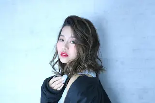 ミディアム カラー TOWA 野村　コウダイのヘアスタイル