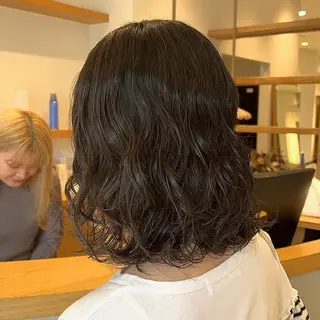 ミディアム パーマ 山口 陸のヘアスタイル